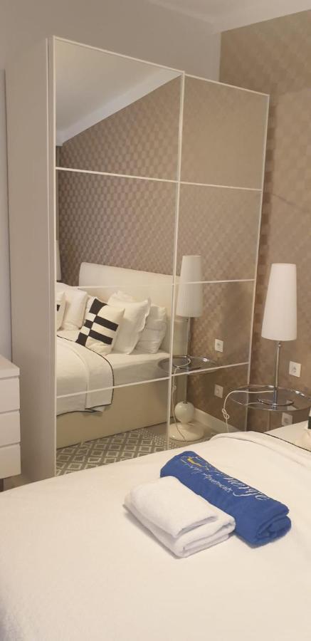 אדחה Luxury Apartment In Island Village מראה חיצוני תמונה
