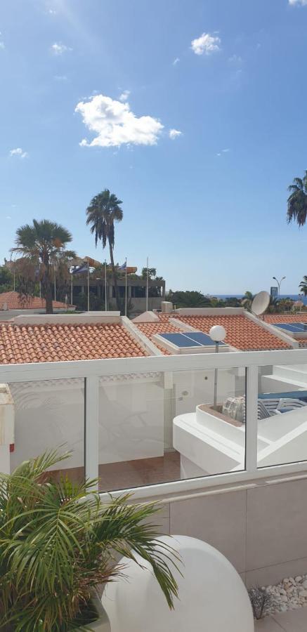 אדחה Luxury Apartment In Island Village מראה חיצוני תמונה
