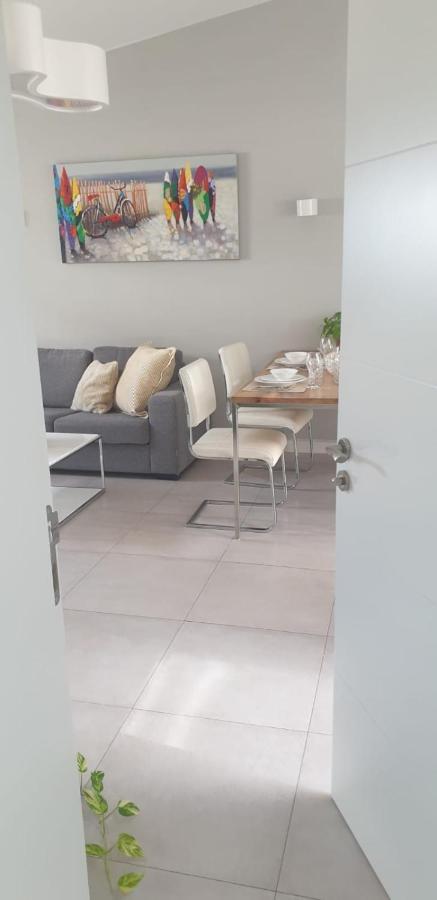 אדחה Luxury Apartment In Island Village מראה חיצוני תמונה