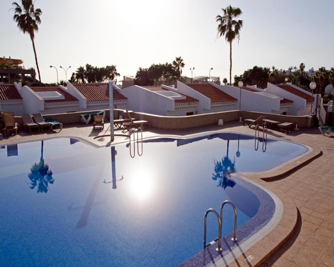 אדחה Luxury Apartment In Island Village מראה חיצוני תמונה