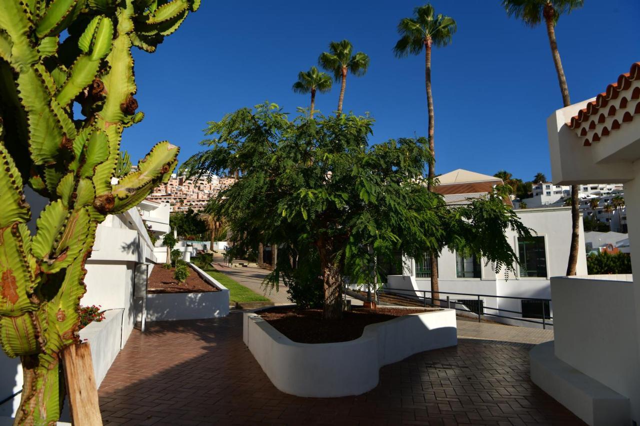אדחה Luxury Apartment In Island Village מראה חיצוני תמונה