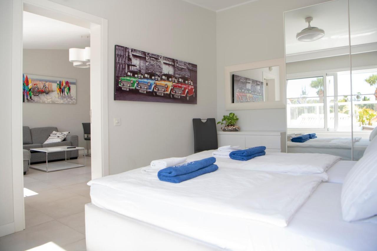 אדחה Luxury Apartment In Island Village מראה חיצוני תמונה