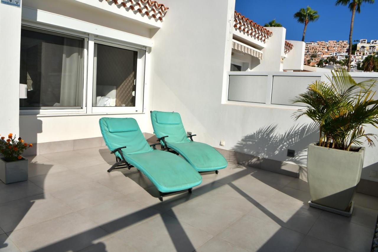 אדחה Luxury Apartment In Island Village מראה חיצוני תמונה